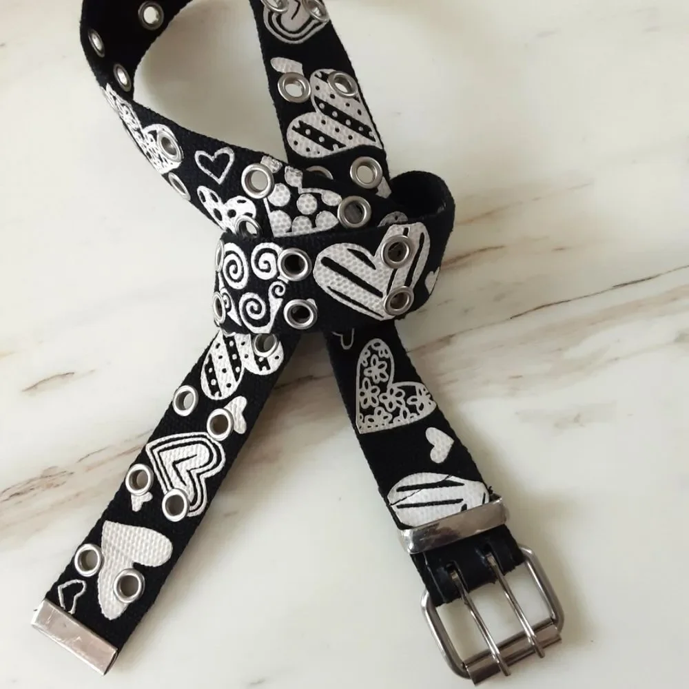 Double Prong Canvas Black and White Heart Pattern Belt Sz M/L